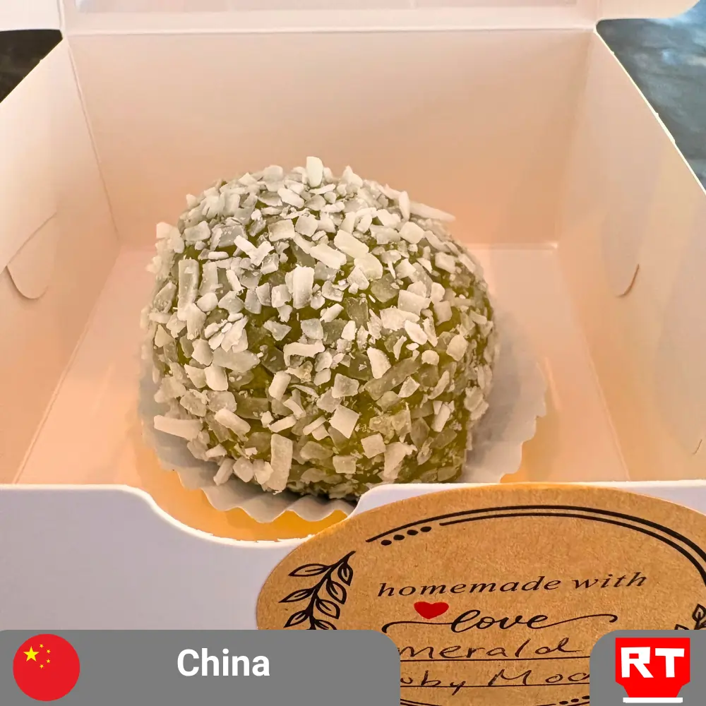 Emerald and Ruby Mochi