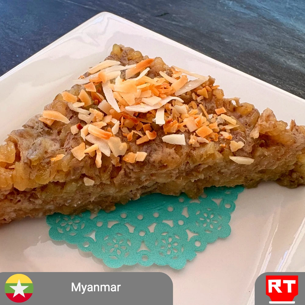 Nga Pyaw Thee Shwe Gye (Burmese Banana and Coconut Sticky Rice Pudding)