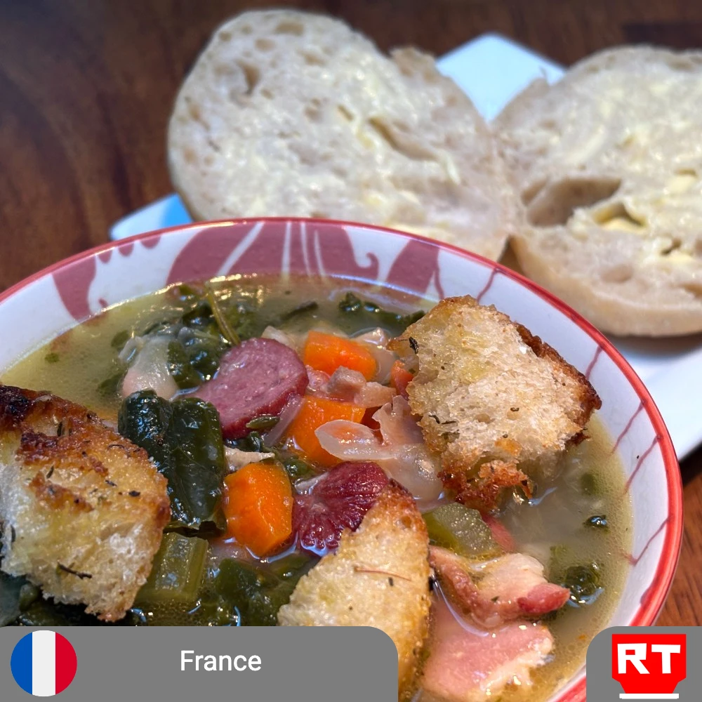 French White Bean Soup with Bacon and Herbs served with a Crusty Country Bun (Vegetarian Available) (includes complimentary surprise dessert)