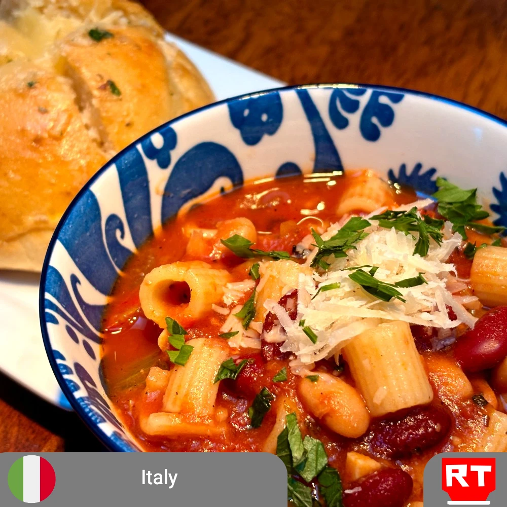 Hearty Vegetarian Italian Pasta e Fagioli with Cheesy Garlic Bun (includes complimentary surprise dessert)